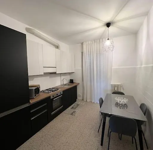 - Citta Studi: 75mq For *